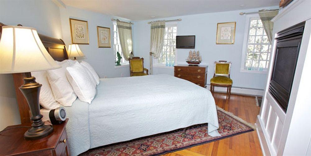 Buttermilk Falls Inn & Spa ミルトン エクステリア 写真