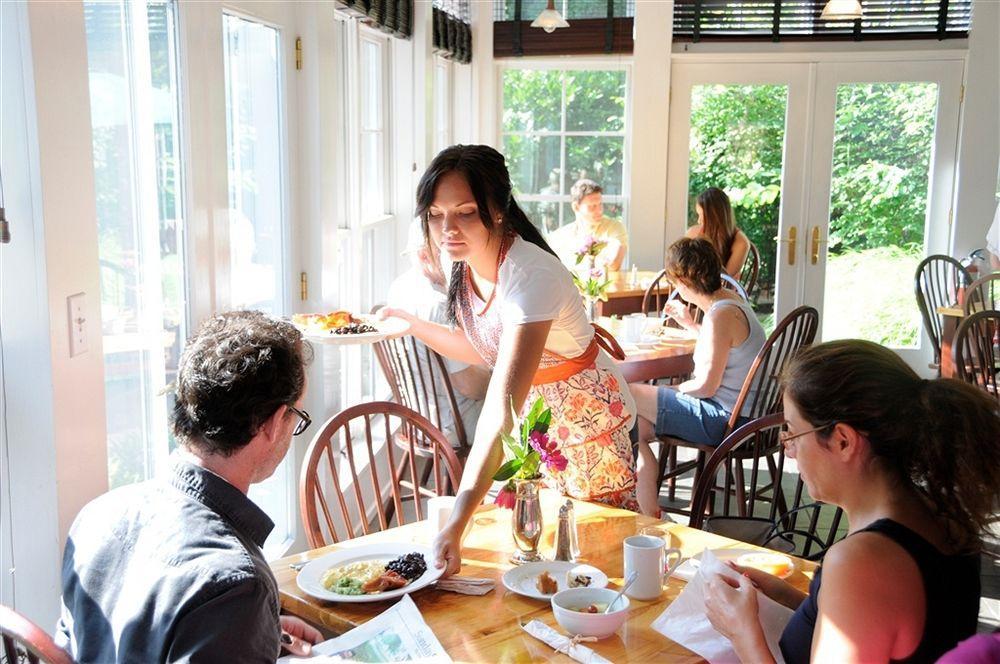 Buttermilk Falls Inn & Spa ミルトン エクステリア 写真