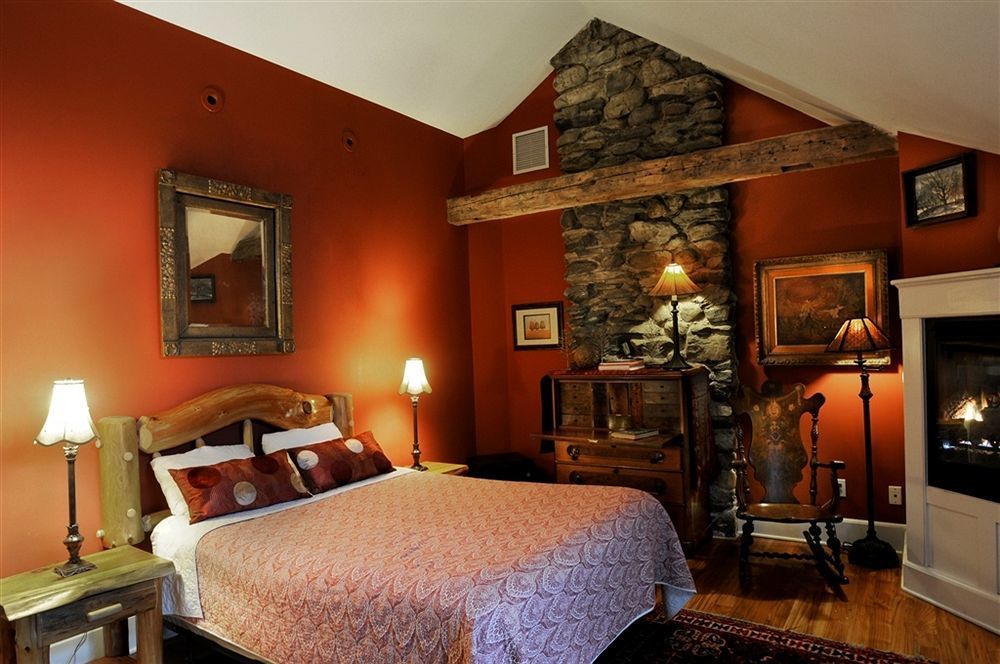 Buttermilk Falls Inn & Spa ミルトン エクステリア 写真