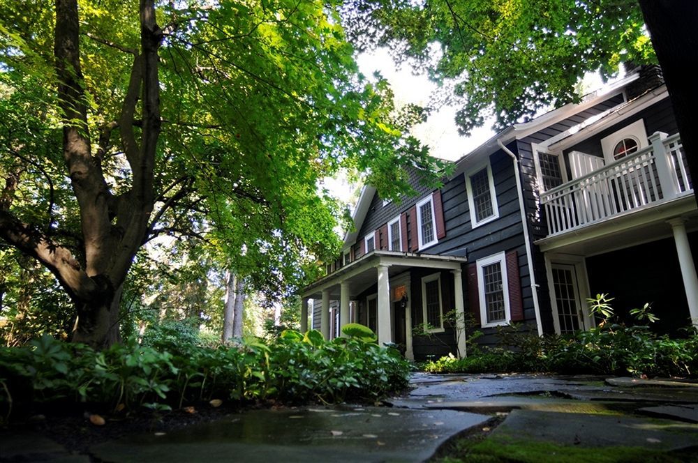 Buttermilk Falls Inn & Spa ミルトン エクステリア 写真